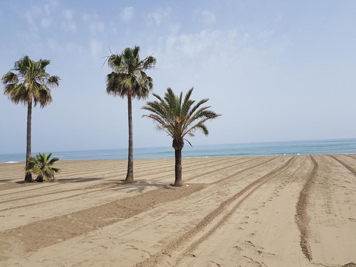Free Parking, 40 Meters From The Beach, Wi-Fi, Ac Estepona Esterno foto