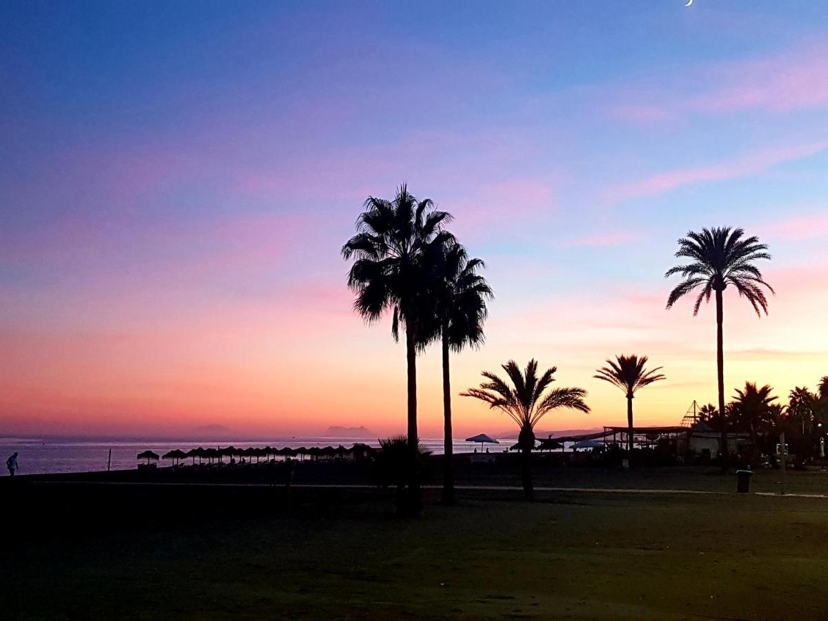Free Parking, 40 Meters From The Beach, Wi-Fi, Ac Estepona Esterno foto