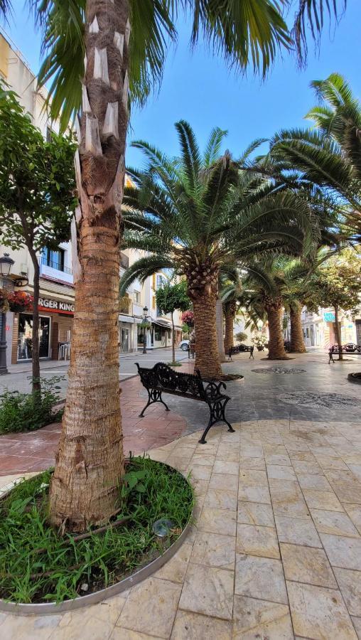 Free Parking, 40 Meters From The Beach, Wi-Fi, Ac Estepona Esterno foto