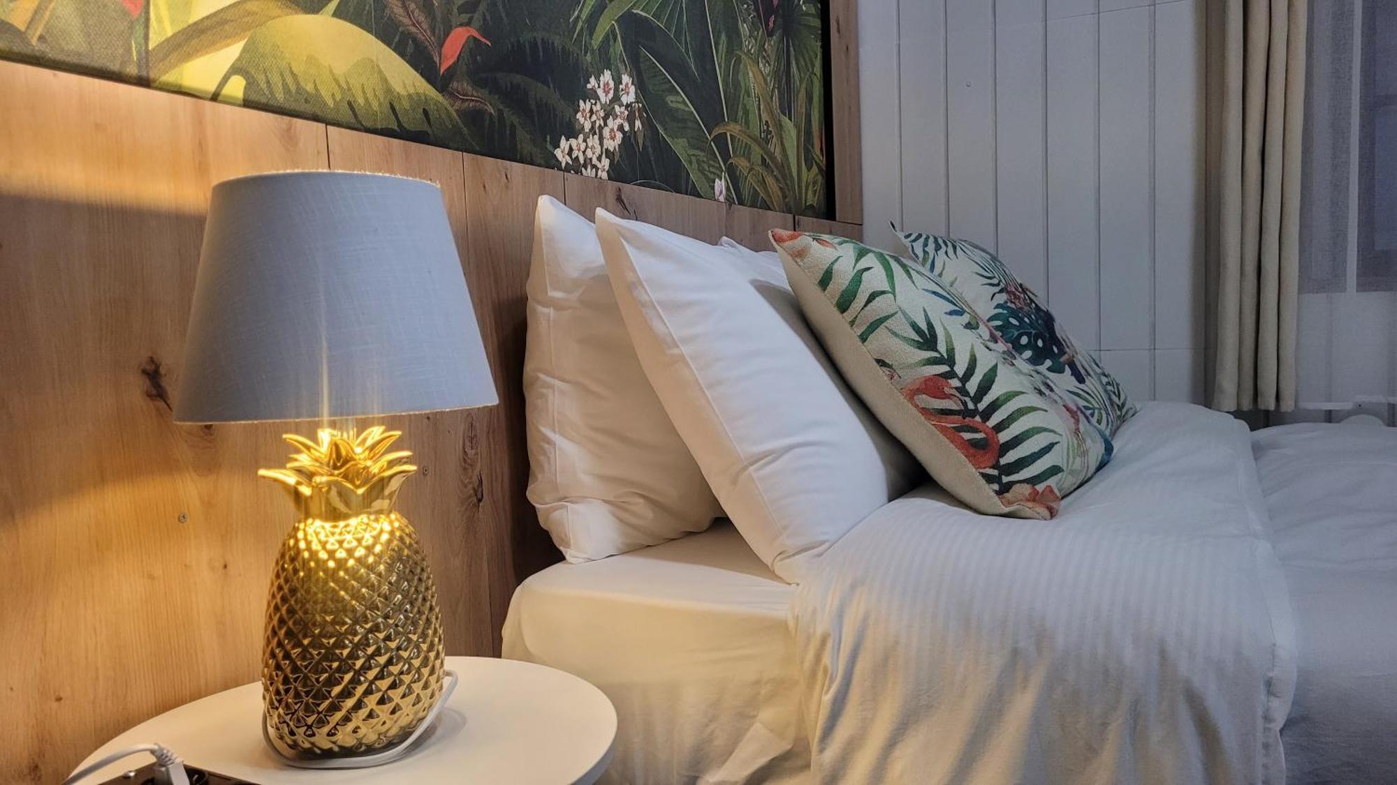 Free Parking, 40 Meters From The Beach, Wi-Fi, Ac Estepona Esterno foto